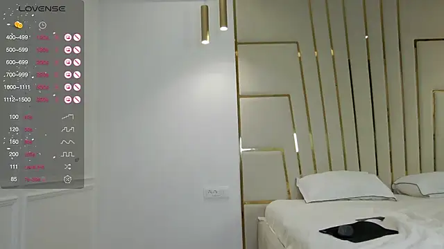 Snapshot of Goodgirlgonabad chatting on 03.21.25 Goodgirlgonabad online show from 03.21.25