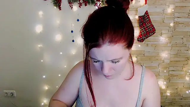 Snapshot of Sun_Alexia chatting on 12.16.24 Sun Alexia online show from 12.16.24