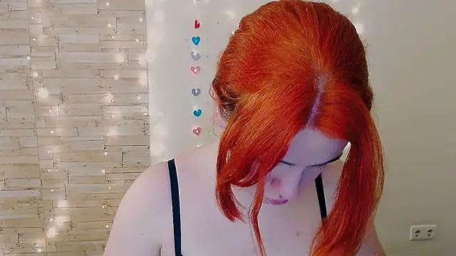 Snapshot of Sun_Alexia chatting on 02.01.25 Sun Alexia online show from 02.01.25