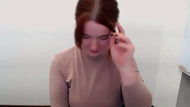 Snapshot of Sun_Alexia chatting on 10.02.25 Sun Alexia online show from 10.02.25