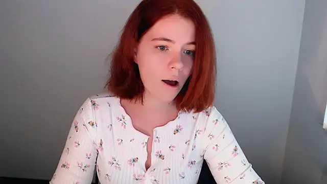 Snapshot of Sun_Alexia chatting on 10.08.25 Sun Alexia online show from 10.08.25