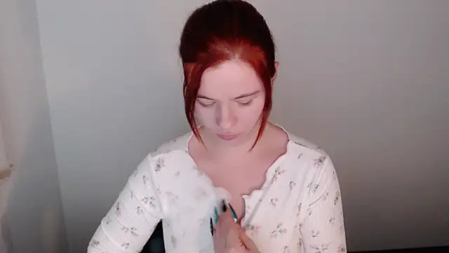 Snapshot of Sun_Alexia chatting on 10.09.25 Sun Alexia online show from 10.09.25