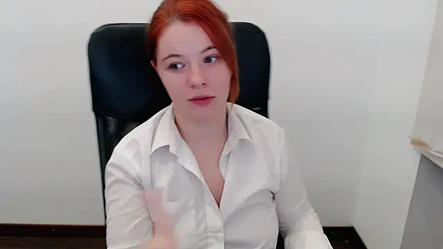 Snapshot of Sun_Alexia chatting on 10.25.25 Sun Alexia online show from 10.25.25