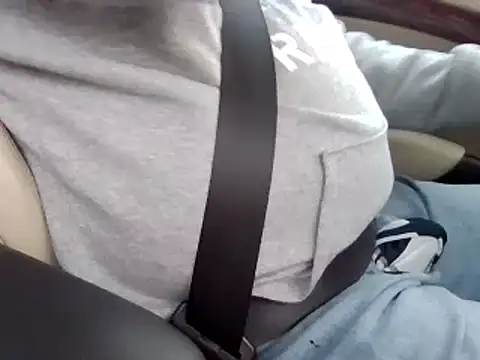 Snapshot of Policeman20742 chatting on 01.10.25 Policeman20742 online show from 01.10.25