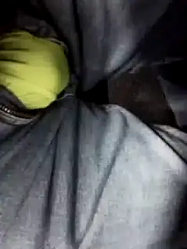 Snapshot of Policeman20742 chatting on 03.21.25 Policeman20742 online show from 03.21.25