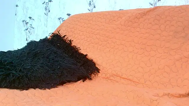 Mia candy 0 online show from 02.11.25