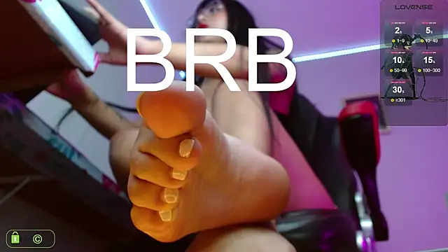 Miss scarllet  online show from 02.07.25