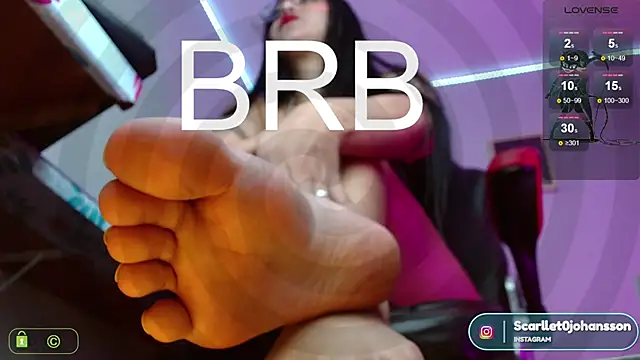 Miss scarllet  online show from 02.25.25