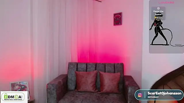 Snapshot of Miss_scarllet_ chatting on 02.27.26 Miss scarllet online show from 02.27.26