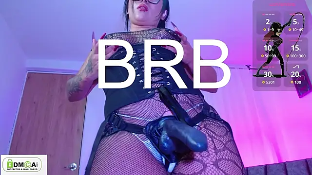 Snapshot of Miss_scarllet_ chatting on 03.02.26 Miss scarllet online show from 03.02.26