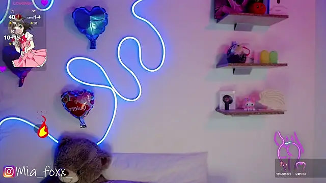 Mia foxx  online show from 02.08.25