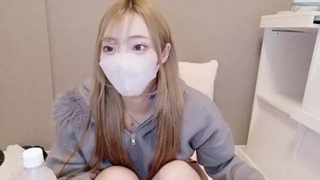  chanMOMO  online show from 03.02.26