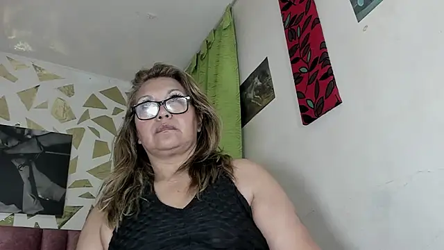 Kazsandraa online show from 01.08.26