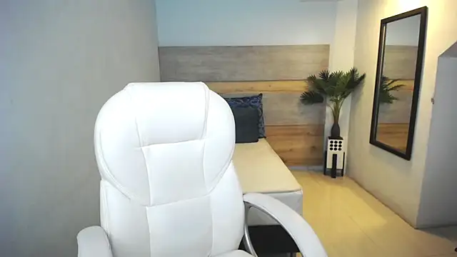 Snapshot of liseth_fox chatting on 01.13.25 liseth fox online show from 01.13.25