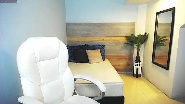 Snapshot of liseth_fox chatting on 02.07.25 liseth fox online show from 02.07.25