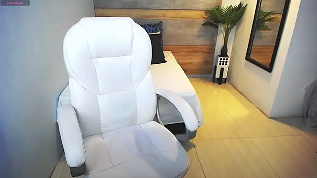 Snapshot of liseth_fox chatting on 03.05.25 liseth fox online show from 03.05.25