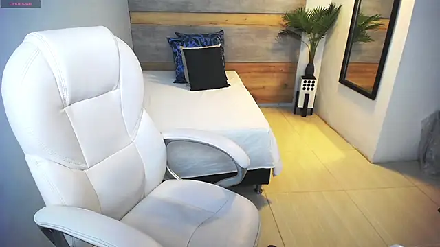 Snapshot of liseth_fox chatting on 03.06.25 liseth fox online show from 03.06.25