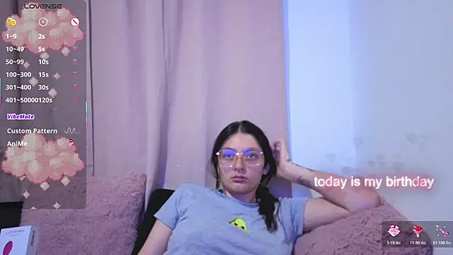 lessliee22  online show from 05.19.26