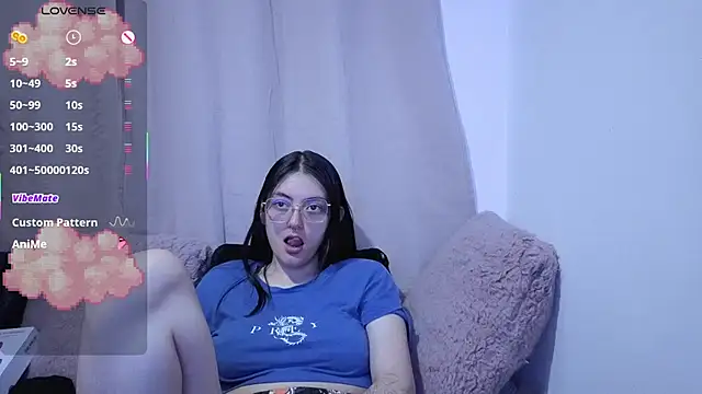 lessliee22  online show from 07.24.26