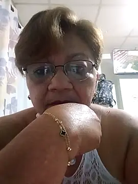 Madrastrahot69 online show from 11.10.25