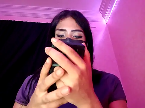 Snapshot of ---sophia--- chatting on 10.03.25 ---sophia--- online show from 10.03.25