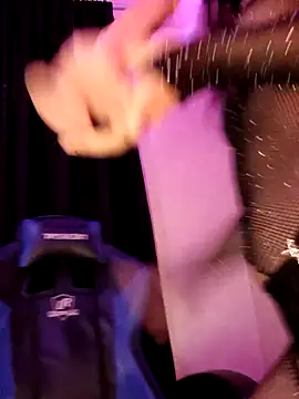 Snapshot of ---sophia--- chatting on 10.16.25 ---sophia--- online show from 10.16.25