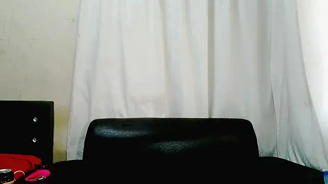 Snapshot of XIndianXFireBallX chatting on 10.22.25 XIndianXFireBallX online show from 10.22.25