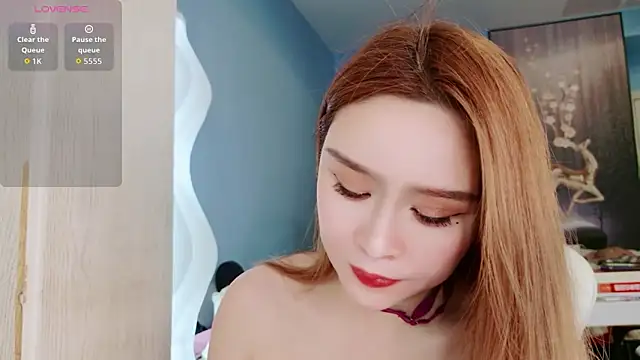 HU131452 online show from 06.20.26