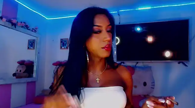 Snapshot of touchm_cockhard chatting on 12.19.24 touchm cockhard online show from 12.19.24