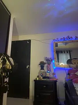 Snapshot of touchm_cockhard chatting on 10.05.25 touchm cockhard online show from 10.05.25