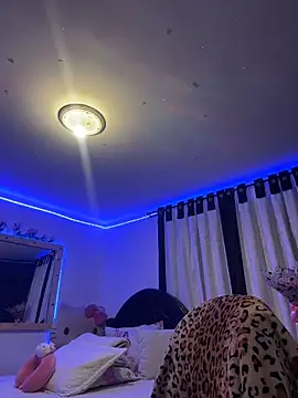 Snapshot of touchm_cockhard chatting on 11.14.25 touchm cockhard online show from 11.14.25