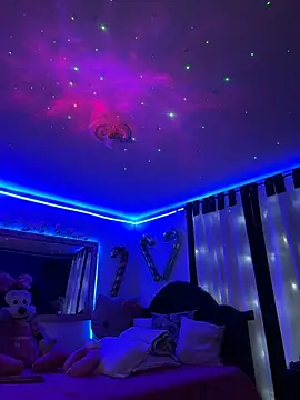 Snapshot of touchm_cockhard chatting on 11.27.25 touchm cockhard online show from 11.27.25