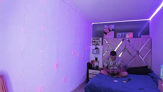 parejacaliente20154 online show from 02.09.26