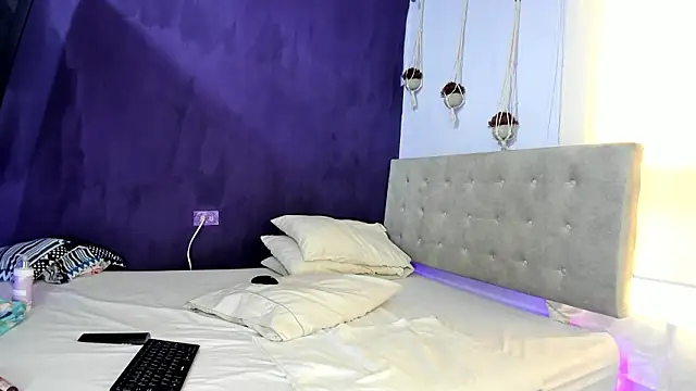 Leamonroe   online show from 02.27.26