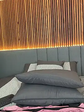 EmiilyAdams  online show from 01.09.25