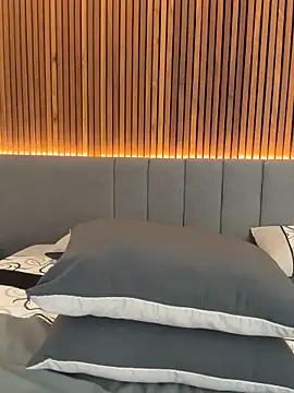 EmiilyAdams  online show from 02.12.26