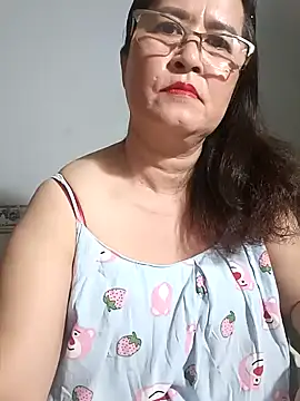 Snapshot of phnz chatting on 01.23.25 phnz online show from 01.23.25