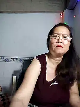 Snapshot of phnz chatting on 09.08.25 phnz online show from 09.08.25