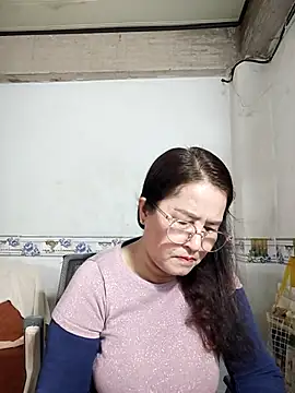 Snapshot of phnz chatting on 09.11.25 phnz online show from 09.11.25