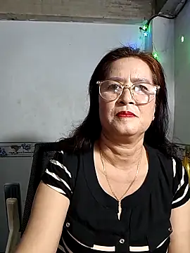 Snapshot of phnz chatting on 02.08.26 phnz online show from 02.08.26