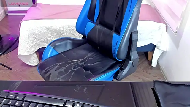 Snapshot of Backsex_boy chatting on 03.15.25 Backsex boy online show from 03.15.25