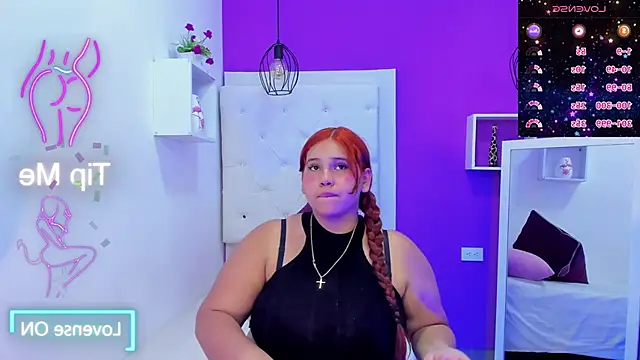 Snapshot of Alanna_hot3 chatting on 01.21.25 Alanna hot3 online show from 01.21.25