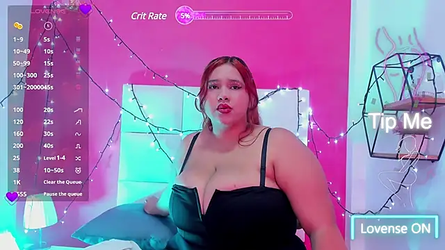 Snapshot of Alanna_hot3 chatting on 02.28.25 Alanna hot3 online show from 02.28.25