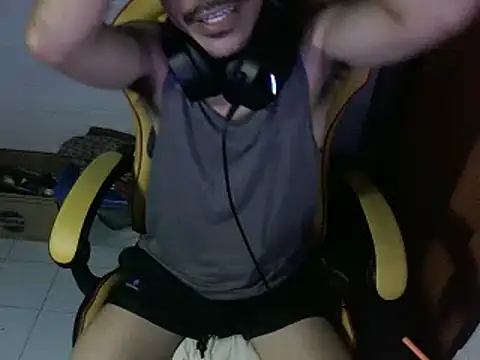 cloudyth1994 online show from 09.11.25