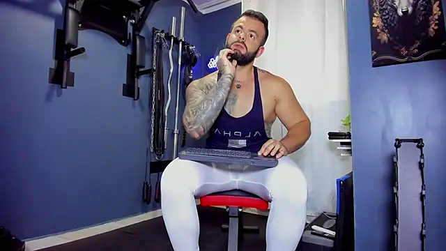 Snapshot of Johnnygrayson1 chatting on 12.13.24 Johnnygrayson1 online show from 12.13.24