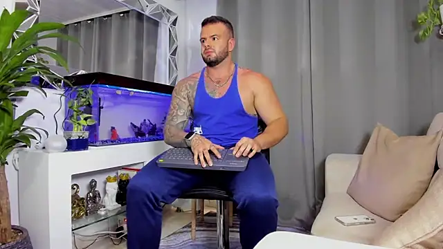 Snapshot of Johnnygrayson1 chatting on 12.26.24 Johnnygrayson1 online show from 12.26.24