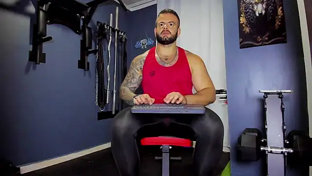 Snapshot of Johnnygrayson1 chatting on 01.08.25 Johnnygrayson1 online show from 01.08.25