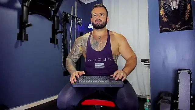 Snapshot of Johnnygrayson1 chatting on 01.10.25 Johnnygrayson1 online show from 01.10.25