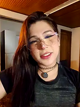 Snapshot of Yuri_Stars chatting on 09.29.25 Yuri Stars online show from 09.29.25