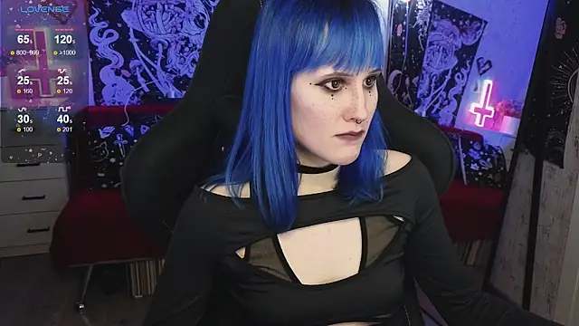 little Elika online show from 02.05.25